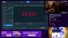 Promoción de cash giveaway con enfoque en grandes premios y rankings.